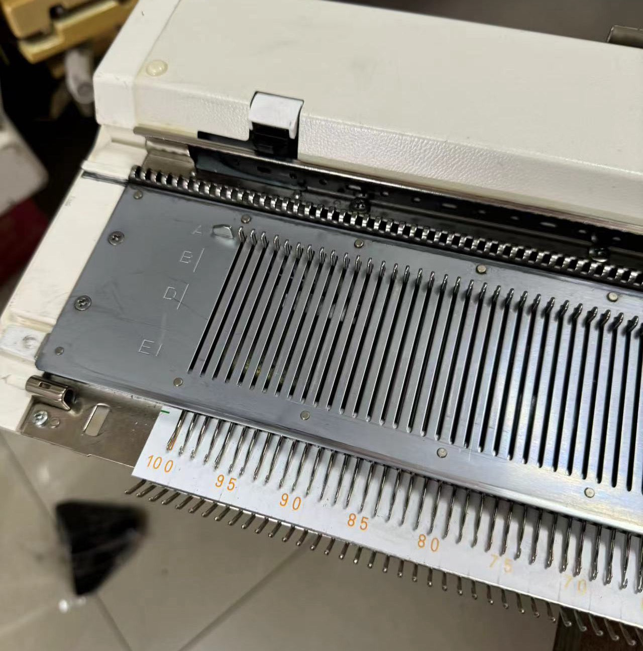Brother KH970 Electronic Computerized Standard Gauge Knitting Machine