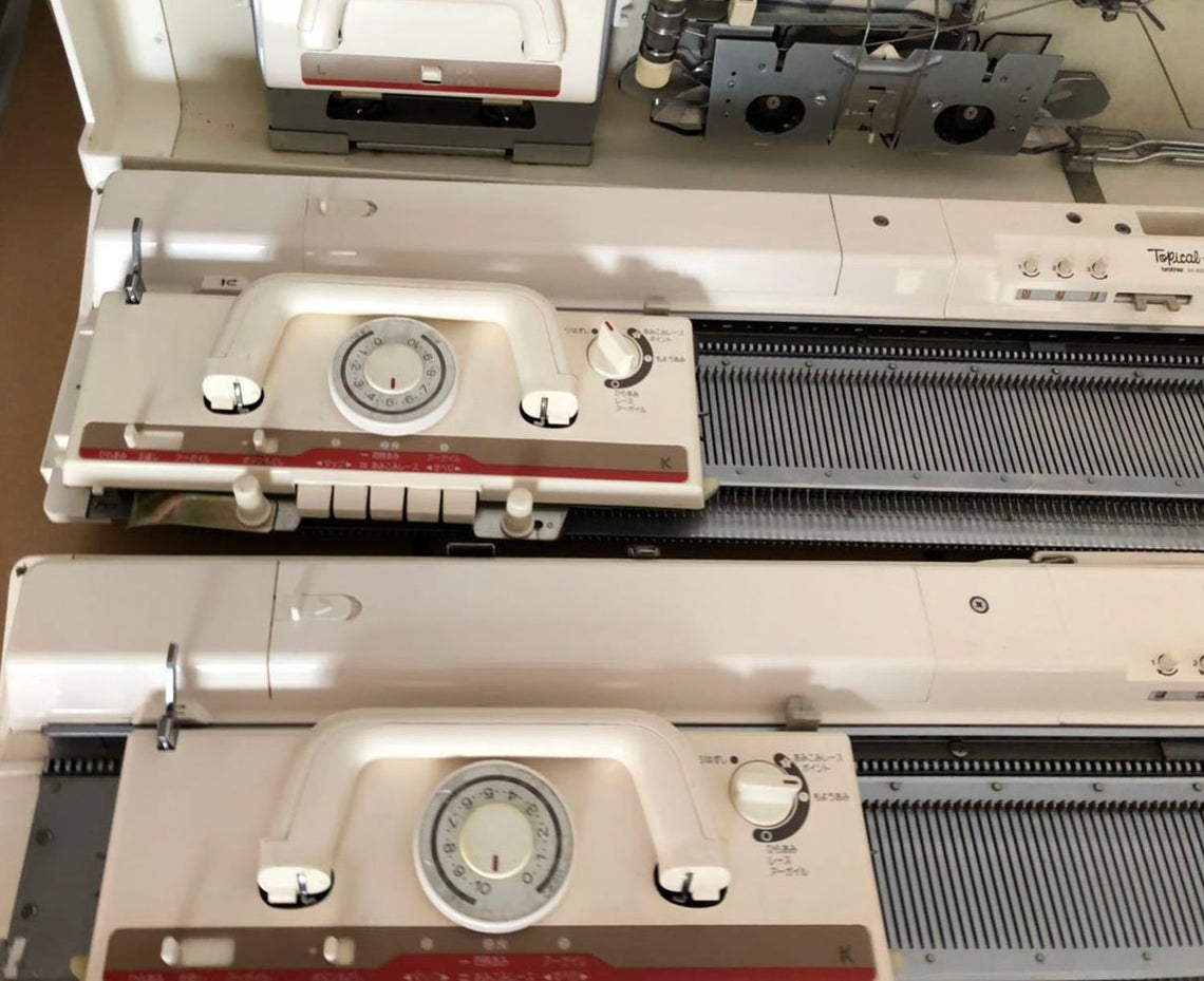 Brother KH940 Electronic Computerized Knitting Machine