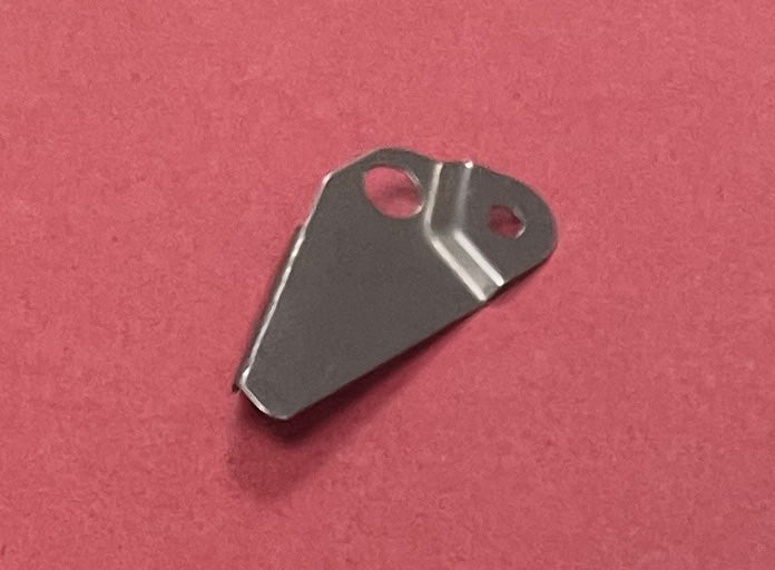 Guard Cam B Silver Reed Singer SK150, SK151. AG155 04816880 04826889