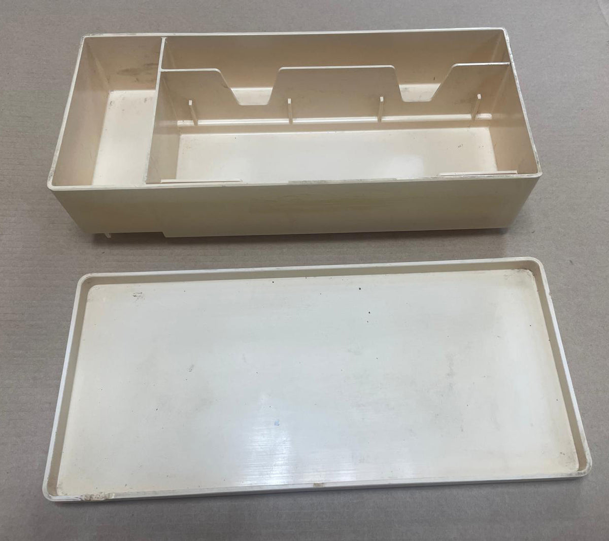 ACCESSORY BOX  Fits Brother Knitting Machine KH588 KH710 KH711 KH120 KH121